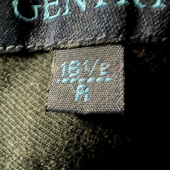 Gentry Single Needle Tailoring Button Up Shirt - Picture 8 of 9